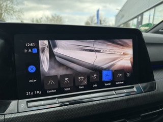 Thumbnail Mobil 10