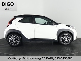 Thumbnail Mobil 6