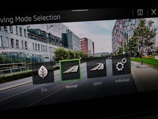 Thumbnail Mobil 9