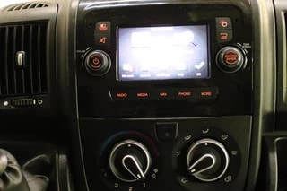 Thumbnail Mobil 10