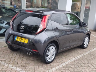 Thumbnail Mobil 5