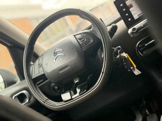 Thumbnail Mobil 3