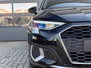 Thumbnail Mobil 8