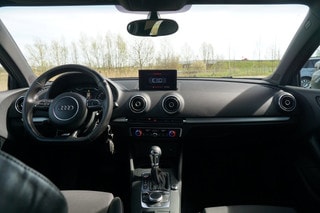 Thumbnail Mobil 9