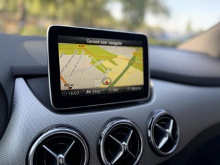 Thumbnail Mobil 6