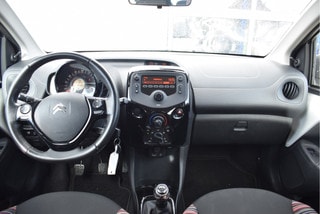 Thumbnail Mobil 9