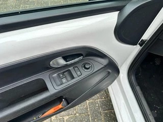 Thumbnail Mobil 10