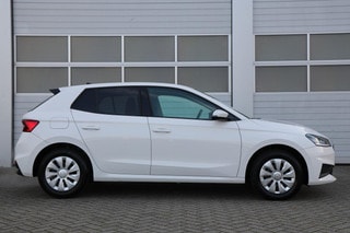 Thumbnail Mobil 4