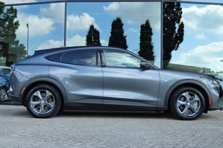 Thumbnail Mobil 10
