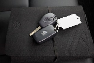 Thumbnail Mobil 10
