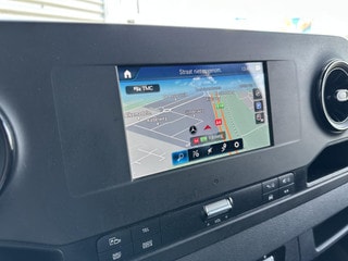 Thumbnail Mobil 6