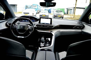 Thumbnail Mobil 2
