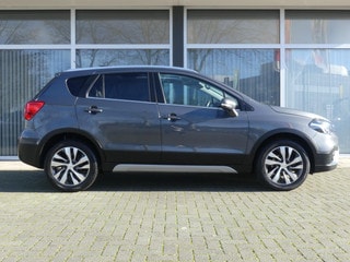 Thumbnail Mobil 6