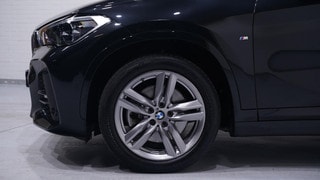 Thumbnail Mobil 9