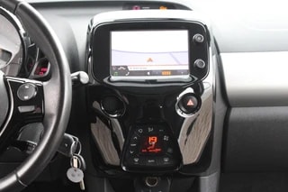 Thumbnail Mobil 7