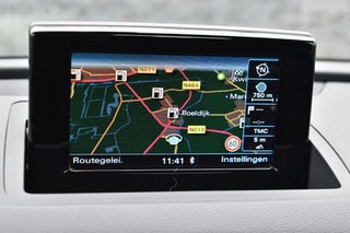 Thumbnail Mobil 10