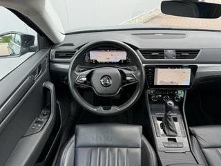Thumbnail Mobil 8