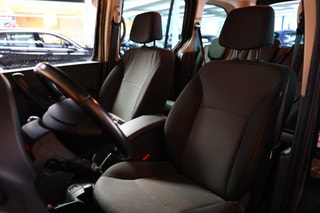 Thumbnail Mobil 8