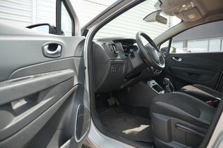 Thumbnail Mobil 6