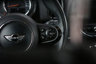 Thumbnail Mobil 9