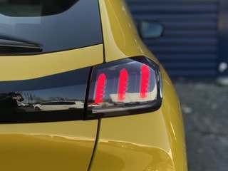 Thumbnail Mobil 8