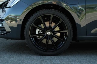 Thumbnail Mobil 10
