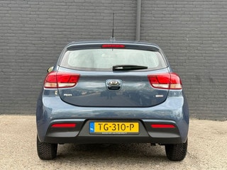 Thumbnail Mobil 6