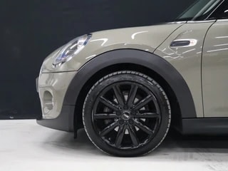 Thumbnail Mobil 3