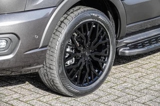 Thumbnail Mobil 6