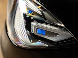 Thumbnail Mobil 6