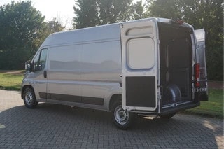 Thumbnail Mobil 4