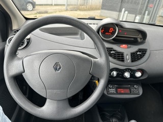 Thumbnail Mobil 8