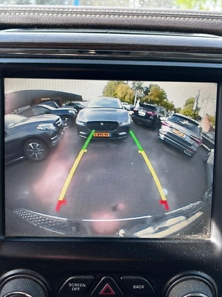 Thumbnail Mobil 4