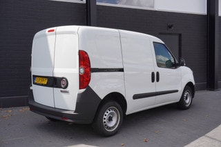 Thumbnail Mobil 2