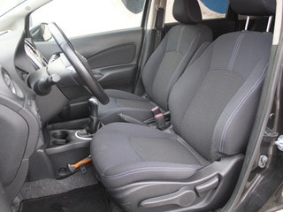 Thumbnail Mobil 4