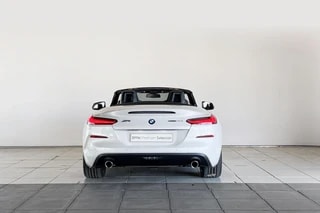 Thumbnail Mobil 8