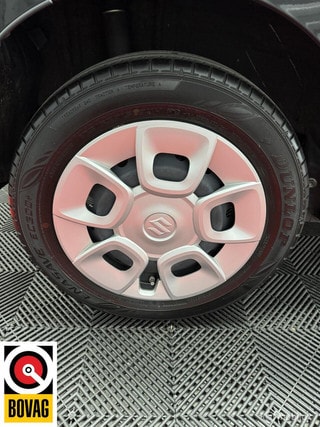 Thumbnail Mobil 8
