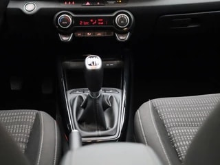 Thumbnail Mobil 10