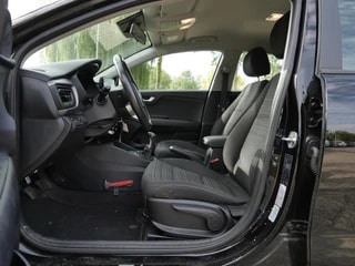 Thumbnail Mobil 6