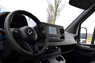 Thumbnail Mobil 2