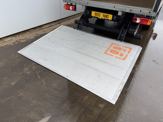 Thumbnail Mobil 10