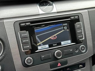 Thumbnail Mobil 8