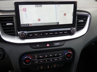 Thumbnail Mobil 9
