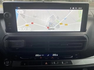 Thumbnail Mobil 8