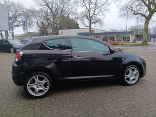 Thumbnail Mobil 5