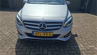 Thumbnail Mobil 8