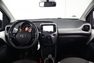 Thumbnail Mobil 2