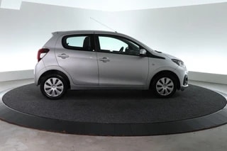 Thumbnail Mobil 6