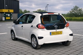 Thumbnail Mobil 4