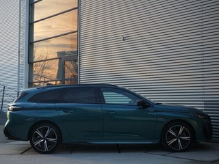 Thumbnail Mobil 6